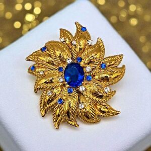 Jackie Kennedy Cornflower Brooch 18kt GP Simulated Sapphire Camrose & Kross